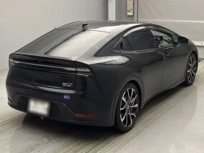 Toyota PRIUS PHV  с аукциона в Японии