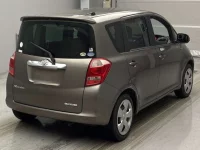 Toyota RACTIS лот № 4306 оценка 3  с аукциона в Японии 1