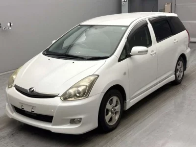 Toyota WISH  с аукциона в Японии