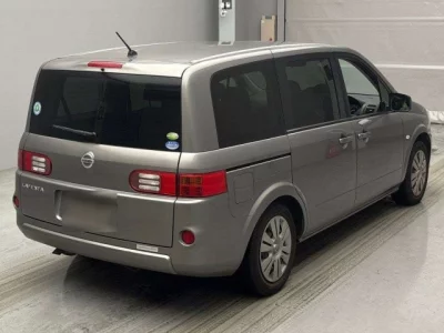 Nissan Lafesta