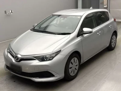 Toyota AURIS  с аукциона в Японии