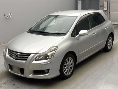 Toyota BLADE