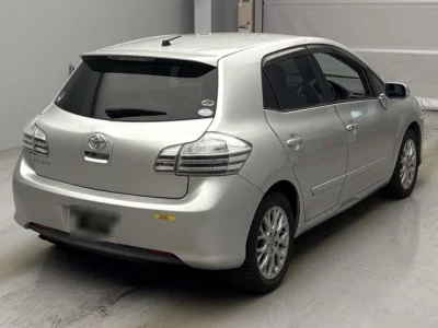 Toyota BLADE