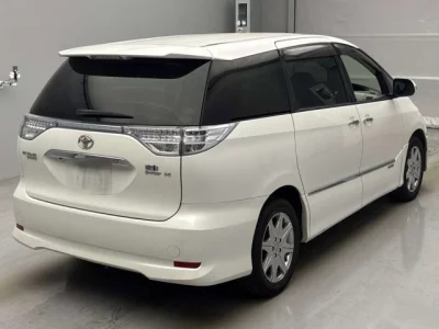Toyota ESTIMA HYBRID