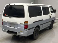 Toyota HIACE VAN лот № 62091 оценка 2  с аукциона в Японии 1