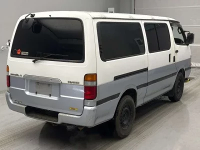 Toyota HiAce Van