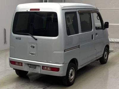 Toyota PIXIS VAN  с аукциона в Японии