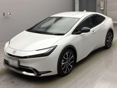 Toyota Prius  с аукциона в Японии