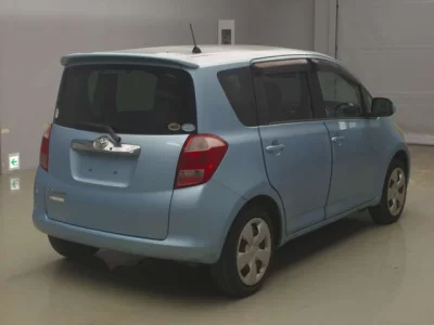 Toyota RACTIS  с аукциона в Японии