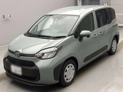 Toyota Sienta