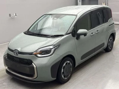 Toyota Sienta
