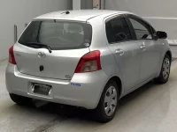 Toyota VITZ лот № 18243 оценка 3  с аукциона в Японии 1