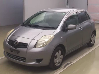 Toyota VITZ  с аукциона в Японии