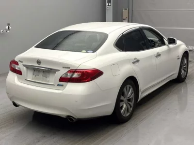 Nissan Fuga