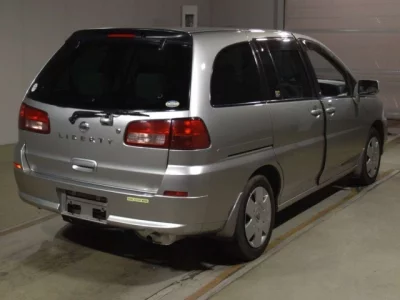Nissan Liberty