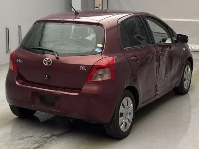 Toyota VITZ  с аукциона в Японии