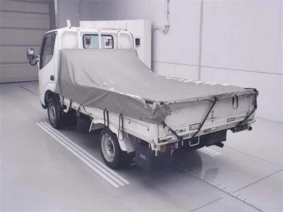 Toyota DYNA  с аукциона в Японии
