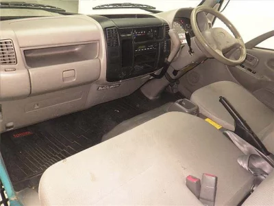 Toyota DYNA  с аукциона в Японии