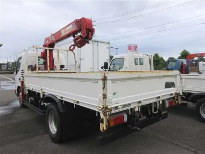 Toyota DYNA  с аукциона в Японии