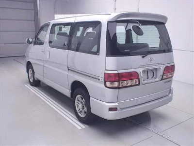 Toyota HIACE REGIUS  с аукциона в Японии