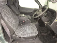 Toyota HIACE VAN лот № 60030 оценка R  с аукциона в Японии 4