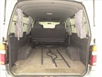 Toyota HIACE VAN лот № 60030 оценка R  с аукциона в Японии 6