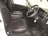 Toyota HIACE VAN лот № 65252 оценка 4.5  с аукциона в Японии 4