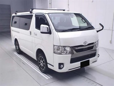 Toyota HiAce Van
