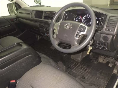 Toyota HIACE VAN  с аукциона в Японии