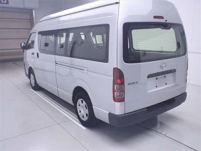 Toyota HIACE VAN  с аукциона в Японии