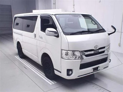 Toyota HiAce Van