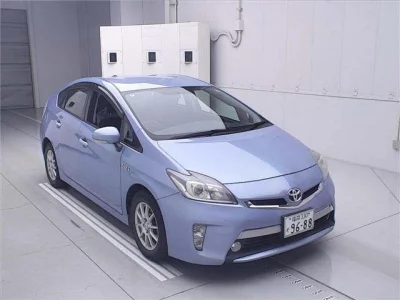 Toyota PRIUS PHV