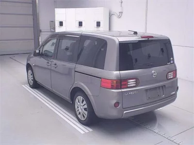 Nissan Lafesta