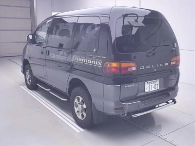 Mitsubishi DELICA