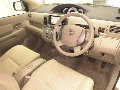 Toyota Raum