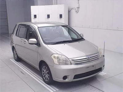 Toyota RAUM  с аукциона в Японии