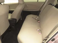 Toyota VITZ лот № 70362 оценка 3.5  с аукциона в Японии 6