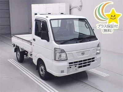 Nissan NT100 Clipper