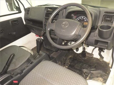 Nissan NT100 Clipper