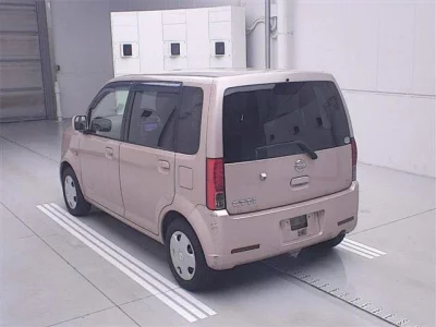 Nissan Otti