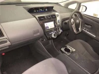 Toyota PRIUS ALPHA лот № 70429 оценка 3  с аукциона в Японии 3