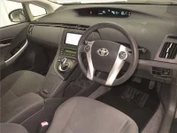Toyota Prius лот № 60369 оценка 3.5  с аукциона в Японии 2