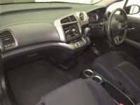 Honda STREAM лот № 70434 оценка 3.5  с аукциона в Японии 3