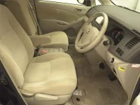 Toyota ISIS лот № 70448 оценка 3.5  с аукциона в Японии 4