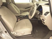 Nissan LEAF лот № 70499 оценка 3.5  с аукциона в Японии 4