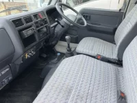 Toyota DYNA лот № 1231 оценка 4  с аукциона в Японии 4