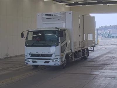 Mitsubishi FUSO FIGHTER