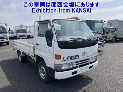 Toyota DYNA  с аукциона в Японии