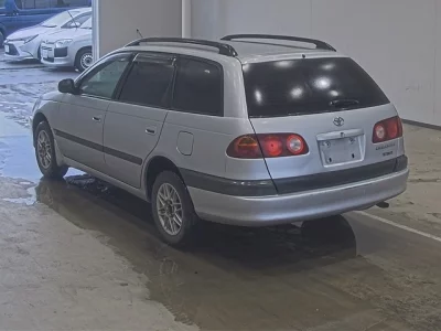 Toyota CALDINA  с аукциона в Японии