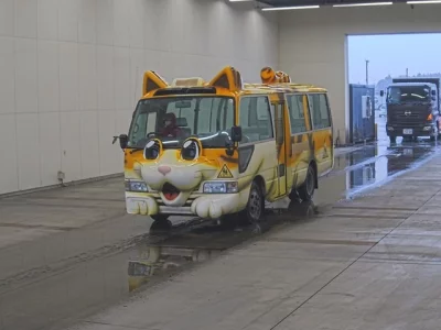 Toyota COASTER